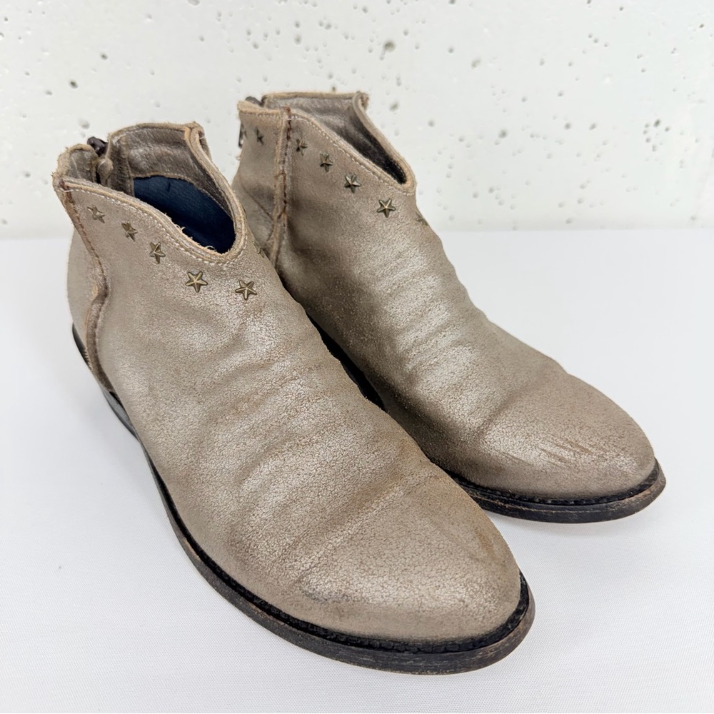 OG by Old Gringo size 6.5 Samara Star Studded Gunmetal Distressed Leather Boots